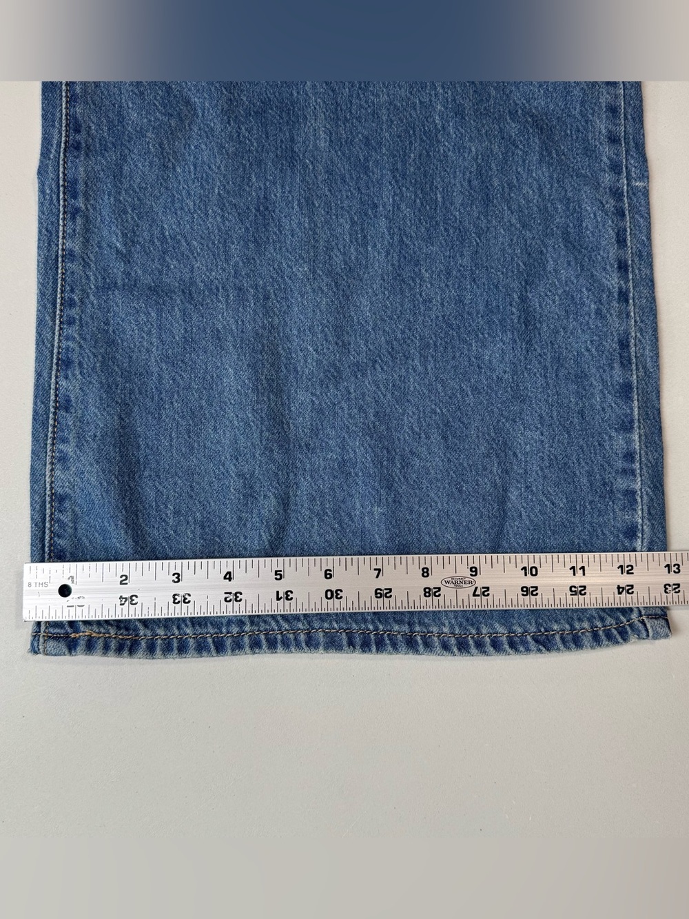 Levis Jeans Women 33x31 Blue Cinch Baggy Lightweight Wide Straight Leg High Rise - Picture 11 of 12